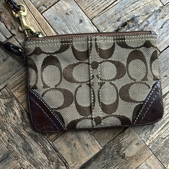 Coach Signature C Brown Wristlet - Picture 1 of 7